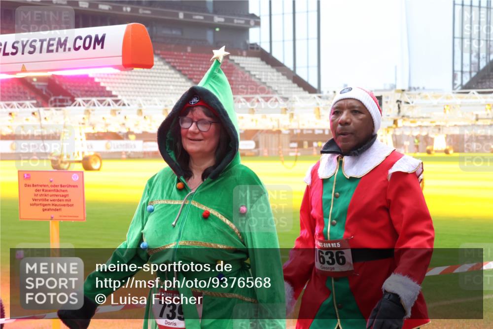 07.12.2025 - St. Pauli X-Mass-Run No. 15 Luisa Fischer http://msf.ph/oto/9376568 07.12.2025 10:23:36 Ziel 739, 15, 636, 794, 1996, 2123, 2304, 2508, 2511, 2638, 3052, 3078, 3079, 3780, 4005, 4141, 4145, 4287, 4407, 4411, 4419, 4458, 4509, 4539, 4549 meine-sportfotos.de