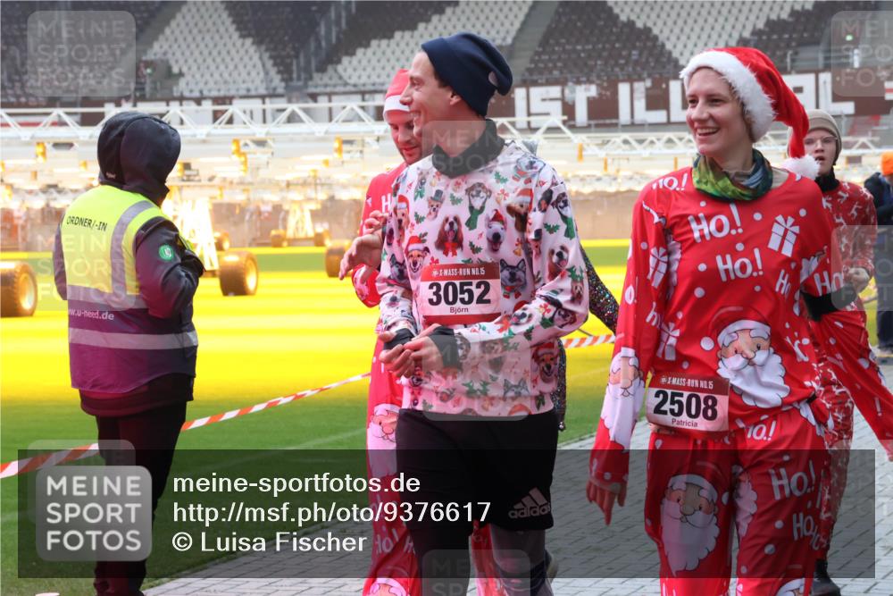 07.12.2025 - St. Pauli X-Mass-Run No. 15 Luisa Fischer http://msf.ph/oto/9376617 07.12.2025 10:23:44 Ziel 15, 3052, 10, 15, 2508, 10, 638, 1996, 2123, 2304, 2508, 2511, 2638, 3052, 3078, 3079, 3539, 3644, 3649, 3780, 3887, 3890, 4005, 4141, 4145, 4287, 4458, 4549 meine-sportfotos.de