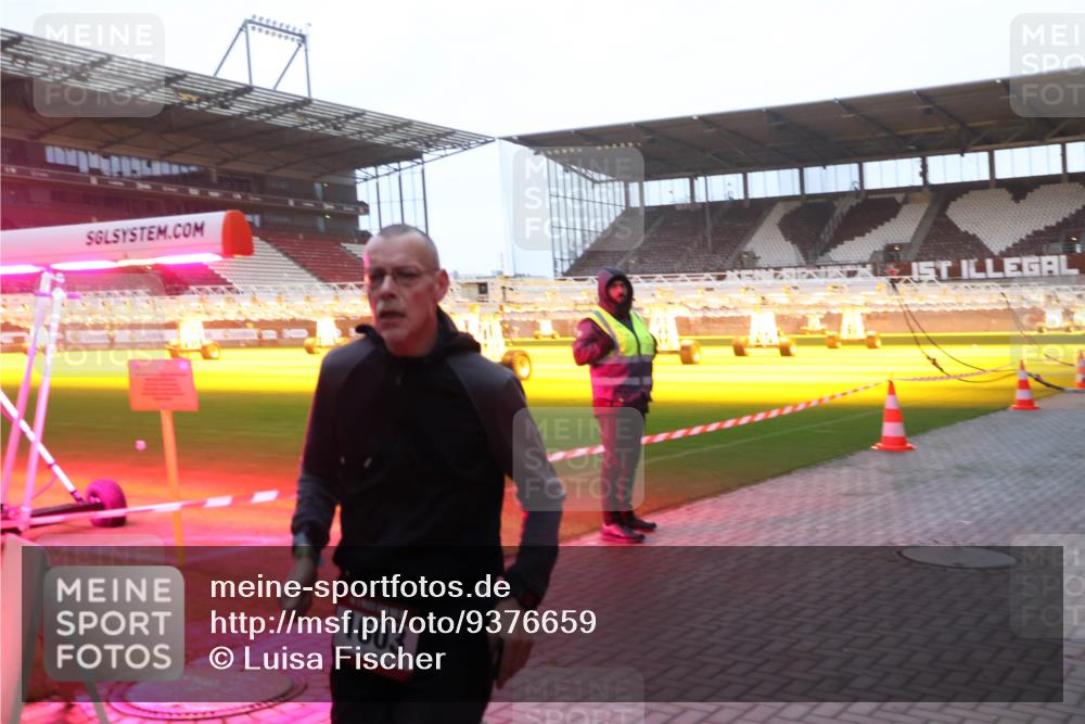 07.12.2025 - St. Pauli X-Mass-Run No. 15 Luisa Fischer http://msf.ph/oto/9376659 07.12.2025 09:58:56 Ziel 1603, 238, 261, 483, 532, 655, 1003, 1115, 1173, 1528, 1542, 1603, 1633, 1774, 1782, 1785, 2205, 2392, 3308, 3405, 3515, 4031, 4206 meine-sportfotos.de