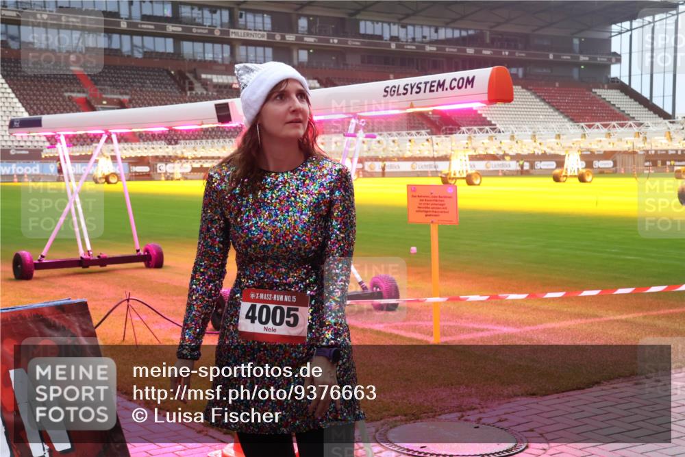 07.12.2025 - St. Pauli X-Mass-Run No. 15 Luisa Fischer http://msf.ph/oto/9376663 07.12.2025 10:23:53 Ziel 1, 15, 4005, 4, 638, 1104, 1996, 2123, 2304, 2508, 2511, 3052, 3078, 3079, 3539, 3644, 3649, 3887, 3890, 4005, 4043, 4141, 4145, 4377, 4378, 4458, 4549 meine-sportfotos.de