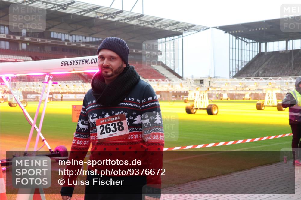 07.12.2025 - St. Pauli X-Mass-Run No. 15 Luisa Fischer http://msf.ph/oto/9376672 07.12.2025 10:23:55 Ziel 15, 2638, 638, 1104, 1996, 2123, 2304, 2508, 2511, 2603, 2634, 3052, 3078, 3079, 3539, 3644, 3649, 3887, 3890, 4005, 4043, 4141, 4145, 4377, 4378, 4458, 4549 meine-sportfotos.de