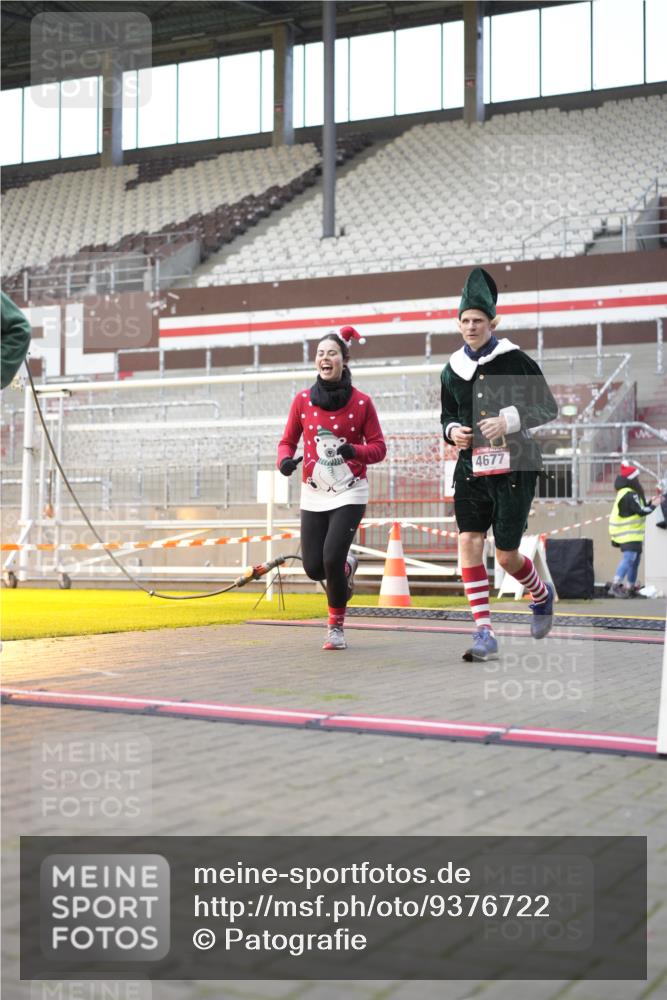 07.12.2025 - St. Pauli X-Mass-Run No. 15 Patografie http://msf.ph/oto/9376722 07.12.2025 10:06:09 Ziel 127, 148, 180, 187, 468, 805, 893, 967, 969, 1119, 1788, 1832, 1937, 2894, 2968, 3093, 3172, 3196, 3812, 3814, 3857, 3859, 4235, 4236, 4237, 4246, 4251, 4657, 4665, 4670, 4672, 4676, 4677, 4736, 4739 meine-sportfotos.de