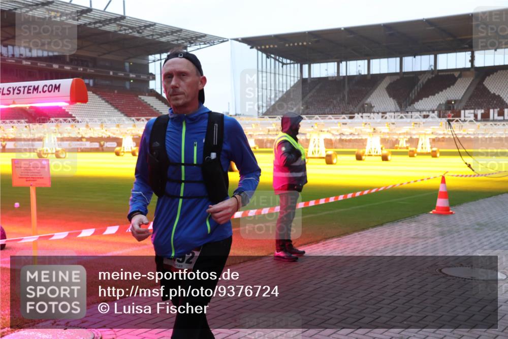 07.12.2025 - St. Pauli X-Mass-Run No. 15 Luisa Fischer http://msf.ph/oto/9376724 07.12.2025 09:59:06 Ziel 32, 238, 261, 483, 532, 655, 1003, 1115, 1173, 1528, 1542, 1603, 1633, 1774, 1782, 1785, 2205, 2392, 3308, 3515, 4031, 4206 meine-sportfotos.de