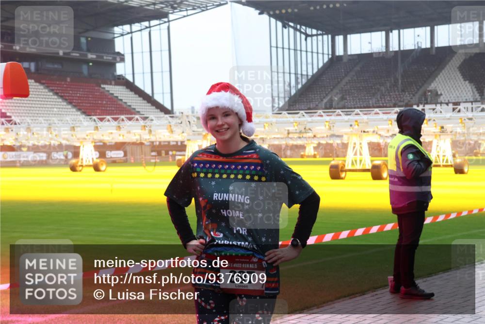 07.12.2025 - St. Pauli X-Mass-Run No. 15 Luisa Fischer http://msf.ph/oto/9376909 07.12.2025 10:24:42 Ziel 15, 897, 06, 711, 712, 897, 1986, 2071, 2603, 2634, 3968, 4040, 4122, 4139, 4140, 4144, 4203, 4479, 4689, 4692, 4694, 4765, 4766, 4780 meine-sportfotos.de
