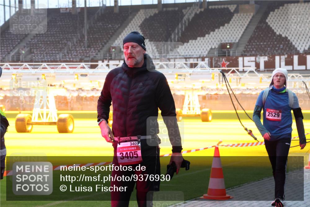 07.12.2025 - St. Pauli X-Mass-Run No. 15 Luisa Fischer http://msf.ph/oto/9376930 07.12.2025 09:59:52 Ziel 3405, 15, 3405, 2529, 488, 910, 911, 939, 961, 1120, 1763, 2186, 2204, 2207, 2529, 2657, 3147, 3345, 3513, 4029, 4051, 4052, 4465 meine-sportfotos.de