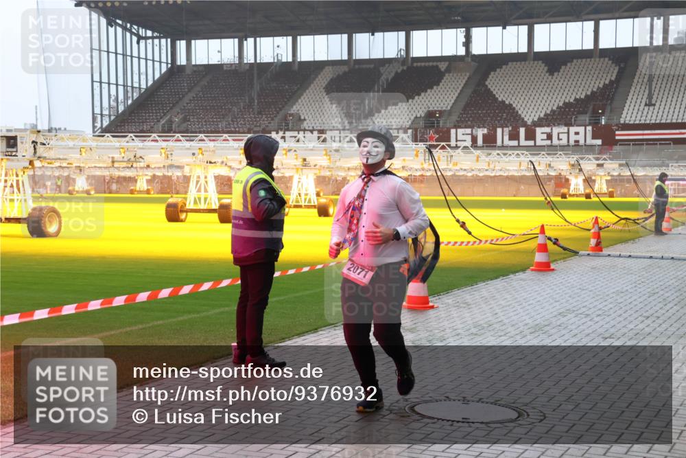 07.12.2025 - St. Pauli X-Mass-Run No. 15 Luisa Fischer http://msf.ph/oto/9376932 07.12.2025 10:24:51 Ziel 2071, 711, 712, 897, 1986, 2071, 4040, 4122, 4136, 4140, 4155, 4203, 4479, 4541, 4542, 4689, 4692, 4694, 4765, 4766, 4780 meine-sportfotos.de