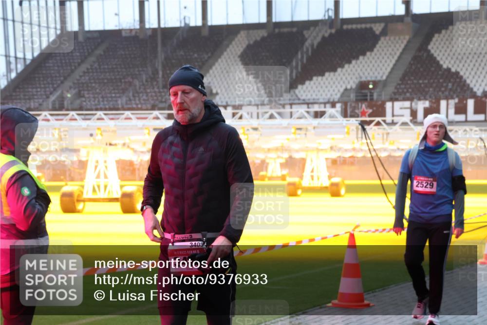 07.12.2025 - St. Pauli X-Mass-Run No. 15 Luisa Fischer http://msf.ph/oto/9376933 07.12.2025 09:59:53 Ziel 00, 3405, 15, 340, 2529, 488, 910, 911, 939, 961, 1120, 1763, 2186, 2204, 2207, 2529, 2657, 3147, 3345, 3513, 4029, 4051, 4052, 4465 meine-sportfotos.de