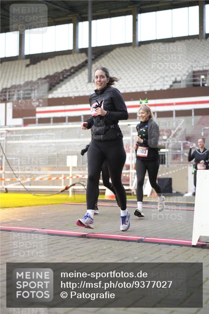 07.12.2025 - St. Pauli X-Mass-Run No. 15 Patografie http://msf.ph/oto/9377027 07.12.2025 10:06:45 Ziel 150, 217, 366, 867, 972, 975, 1007, 1103, 1505, 1735, 1736, 2129, 3189, 3330, 3333, 3970, 3971, 4735, 4738 meine-sportfotos.de