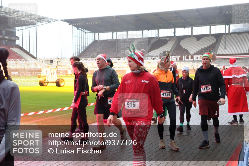 07.12.2025 - St. Pauli X-Mass-Run No. 15 Luisa Fischer http://msf.ph/oto/9377126 07.12.2025 10:25:33 Ziel 45, 15, 915, 4136, 4135, 915, 974, 1012, 1247, 1631, 1977, 1987, 1995, 2029, 3152, 3962, 4078, 4079, 4091, 4092, 4118, 4119, 4121, 4135, 4136, 4155, 4177, 4201, 4204, 4284, 4335, 4431, 4445, 4474, 4482, 4485, 4496, 4497, 4513, 4514, 4530, 4541, 4542, 4846 meine-sportfotos.de