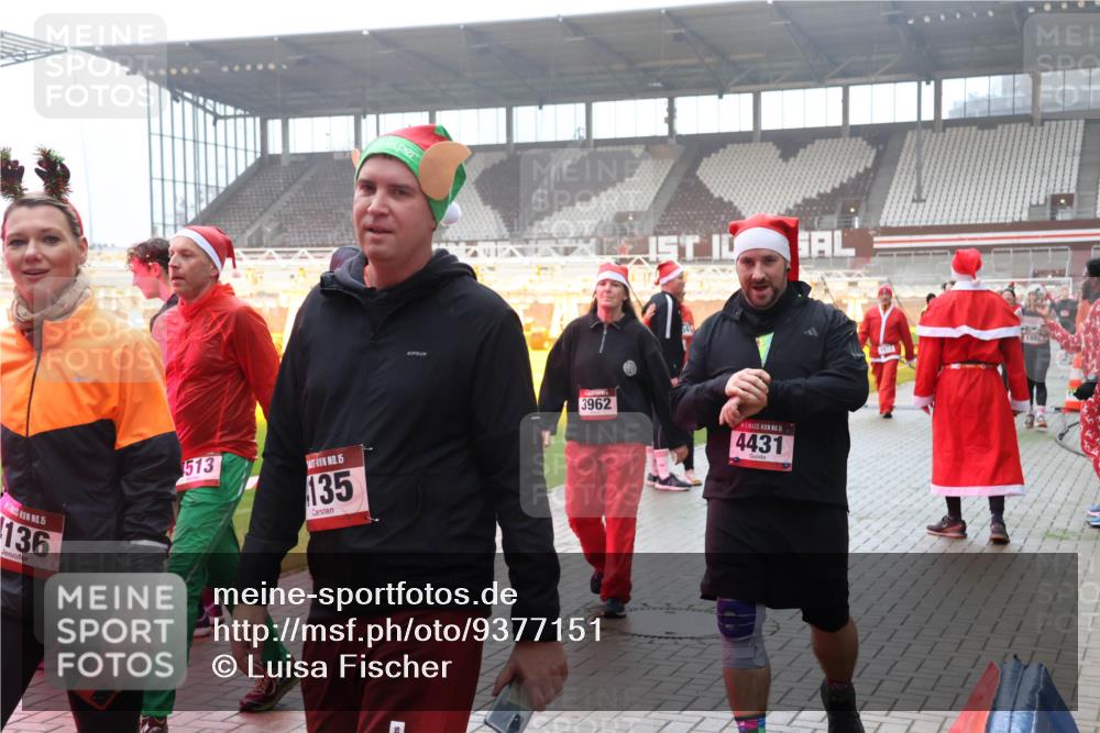 07.12.2025 - St. Pauli X-Mass-Run No. 15 Luisa Fischer http://msf.ph/oto/9377151 07.12.2025 10:25:36 Ziel 136, 513, 15, 135, 3962, 5, 4431, 41, 915, 974, 1012, 1247, 1631, 1977, 1987, 1995, 2029, 3152, 3962, 4078, 4079, 4091, 4092, 4118, 4119, 4121, 4135, 4136, 4155, 4177, 4201, 4204, 4284, 4335, 4431, 4445, 4474, 4482, 4485, 4496, 4497, 4513, 4514, 4530, 4846 meine-sportfotos.de