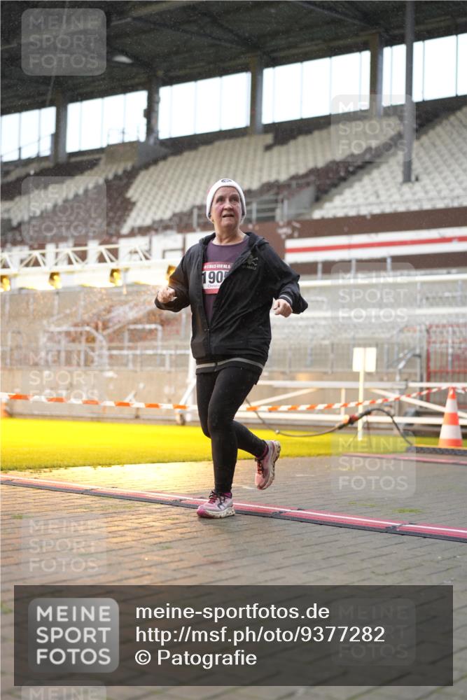 07.12.2025 - St. Pauli X-Mass-Run No. 15 Patografie http://msf.ph/oto/9377282 07.12.2025 10:07:40 Ziel 1447, 1449, 1543, 1905, 3003 meine-sportfotos.de
