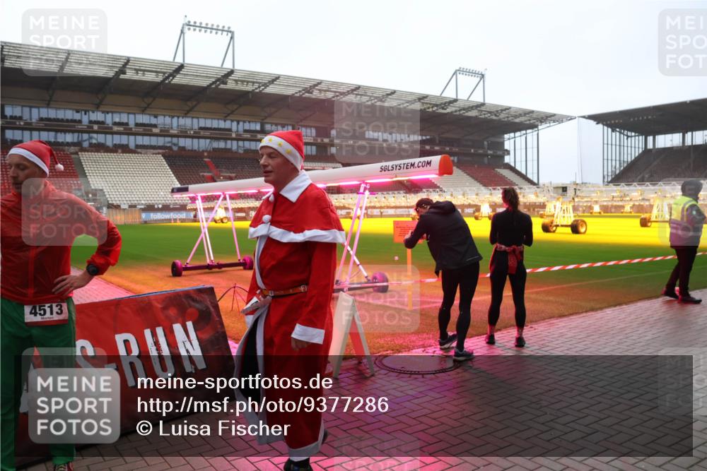 07.12.2025 - St. Pauli X-Mass-Run No. 15 Luisa Fischer http://msf.ph/oto/9377286 07.12.2025 10:26:00 Ziel 4513, 50, 129, 211, 369, 374, 387, 398, 404, 1012, 1069, 1227, 1247, 1538, 1581, 1586, 1631, 1977, 1987, 1995, 2029, 2041, 2104, 2106, 2149, 2191, 2215, 2680, 2896, 3742, 3779, 3910, 3918, 3962, 4118, 4119, 4121, 4162, 4164, 4201, 4202, 4204, 4284, 4300, 4301, 4335, 4372, 4373, 4445, 4482, 4485, 4501 meine-sportfotos.de