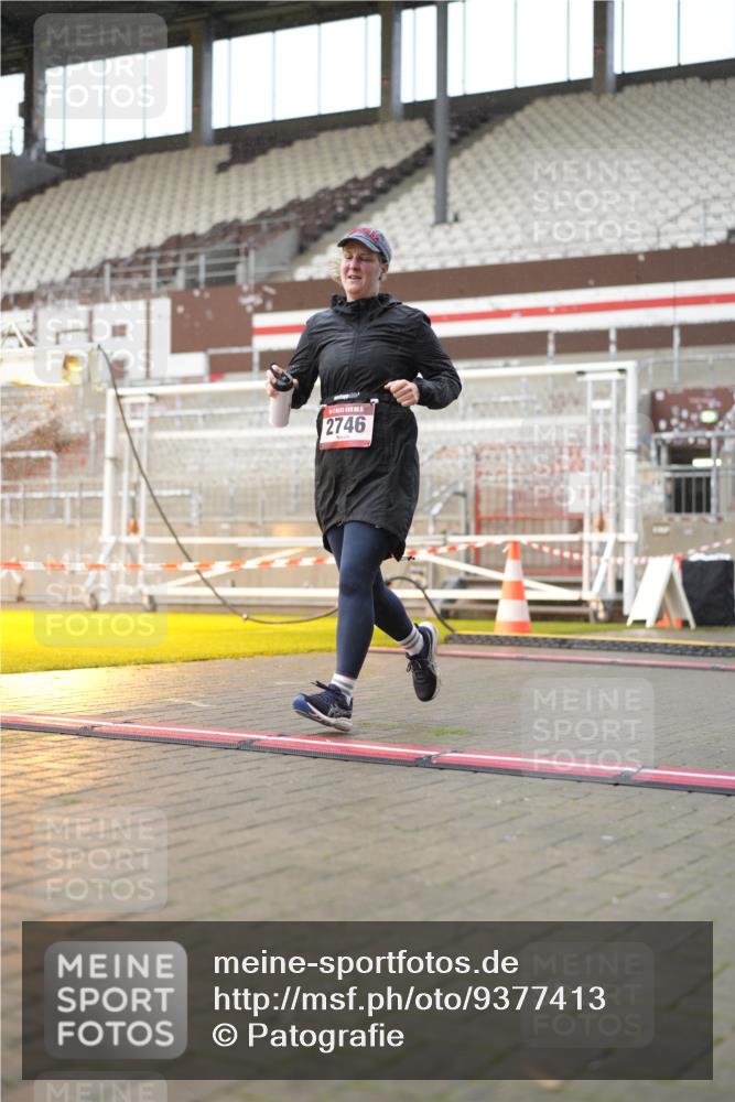 07.12.2025 - St. Pauli X-Mass-Run No. 15 Patografie http://msf.ph/oto/9377413 07.12.2025 10:08:15 Ziel 2650, 2691, 2692, 2746 meine-sportfotos.de