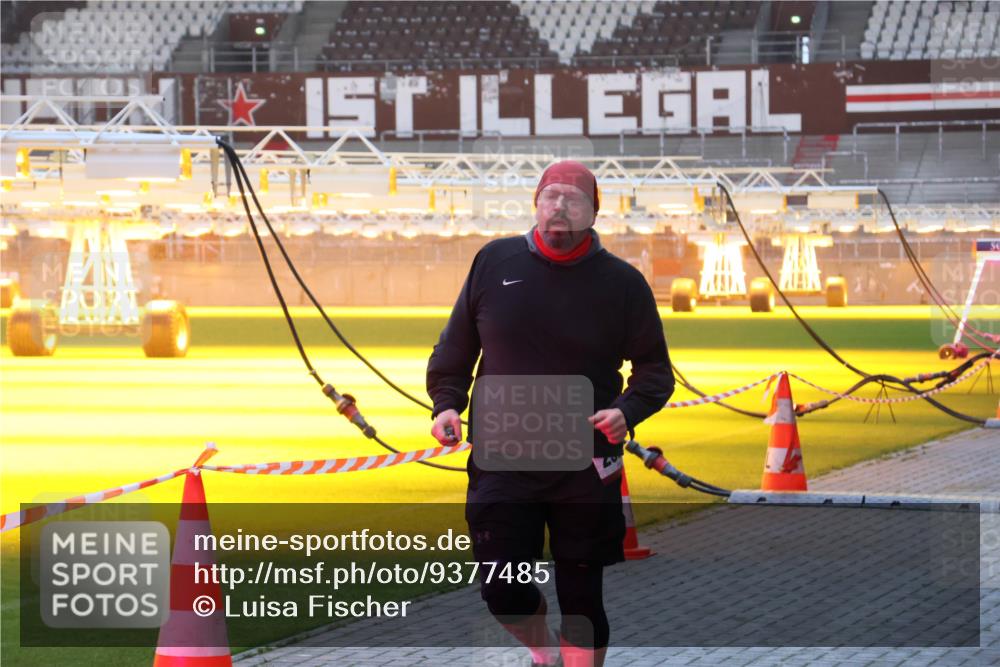 07.12.2025 - St. Pauli X-Mass-Run No. 15 Luisa Fischer http://msf.ph/oto/9377485 07.12.2025 10:01:37 Ziel 118, 393, 780, 783, 801, 1050, 1124, 1294, 1760, 1887, 1892, 2378, 2528, 3084 meine-sportfotos.de