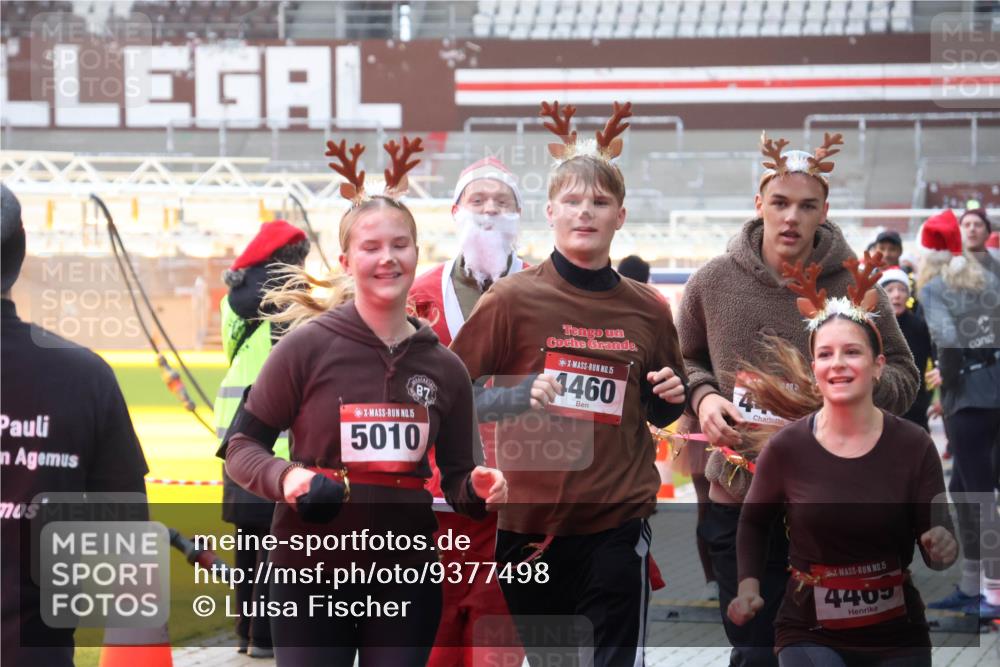 07.12.2025 - St. Pauli X-Mass-Run No. 15 Luisa Fischer http://msf.ph/oto/9377498 07.12.2025 10:27:01 Ziel 15, 87, 5010, 15, 4460, 5, 4409, 23, 28, 368, 1396, 1638, 1639, 2068, 2518, 2648, 2649, 2922, 3698, 3699, 3771, 3787, 3792, 3828, 4044, 4093, 4185, 4384, 4448, 4460, 4461, 4469, 4481, 4506, 4512, 4529, 4532, 4699, 4703, 4705, 4709, 5010 meine-sportfotos.de