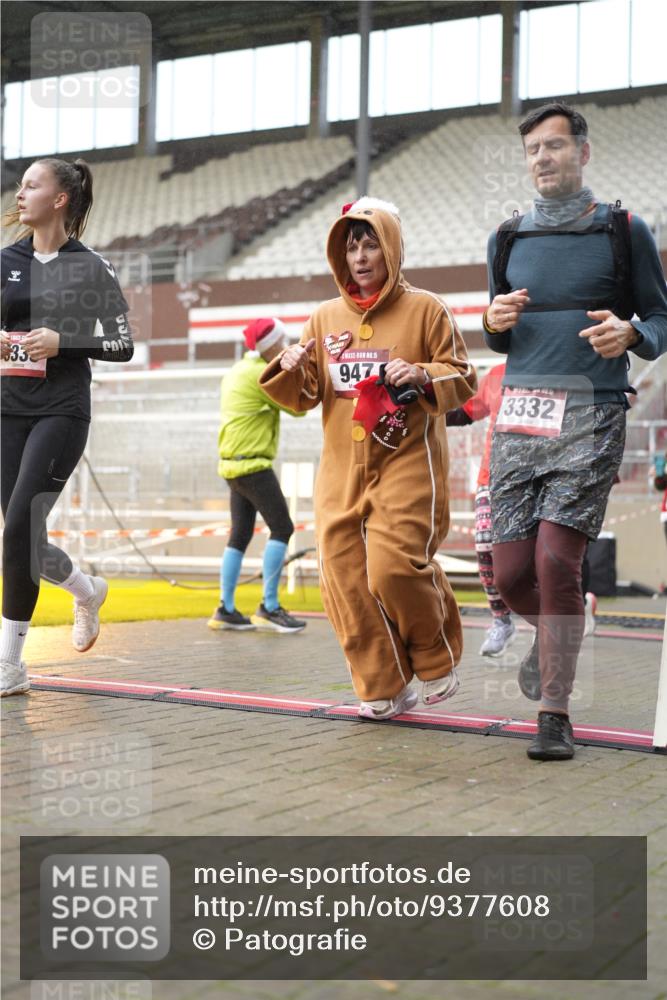 07.12.2025 - St. Pauli X-Mass-Run No. 15 Patografie http://msf.ph/oto/9377608 07.12.2025 10:08:41 Ziel 390, 707, 789, 947, 1002, 1031, 1176, 2247, 2248, 2521, 3212, 3332, 3335, 3495, 3671, 3759, 3904, 3907, 4205, 4232, 4234, 4451 meine-sportfotos.de