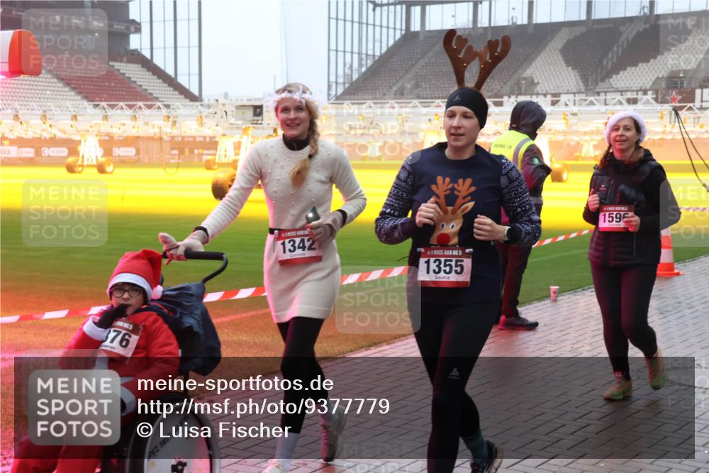 07.12.2025 - St. Pauli X-Mass-Run No. 15 Luisa Fischer http://msf.ph/oto/9377779 07.12.2025 11:08:48 Ziel 76, 1342, 5, 1355, 1596, 100, 152, 155, 166, 396, 446, 629, 635, 653, 758, 772, 774, 784, 1078, 1107, 1123, 1129, 1170, 1184, 1226, 1230, 1249, 1342, 1355, 1412, xxxx, 1424, 1491, 1520, 1525, 1559, 1560, 1596, 1625, 1706, 1809, 1810, 2259, 2893, 4584, 4798, 4815, 4819, 4830 meine-sportfotos.de