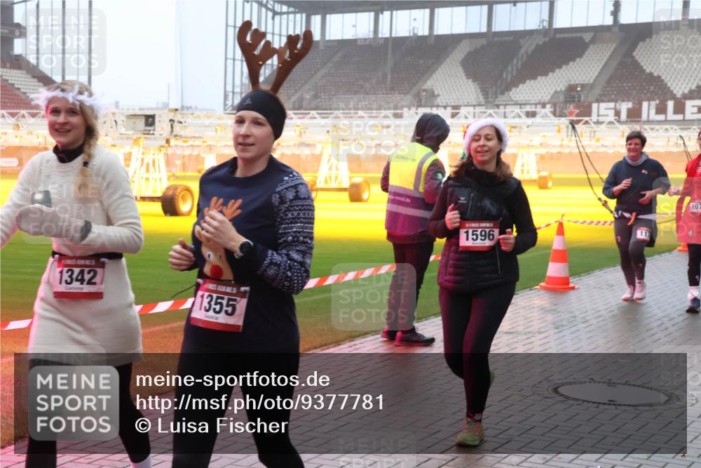 07.12.2025 - St. Pauli X-Mass-Run No. 15 Luisa Fischer http://msf.ph/oto/9377781 07.12.2025 11:08:48 Ziel 1342, 1355, 1596, 107, 100, 152, 155, 166, 396, 446, 629, 635, 653, 758, 772, 774, 784, 1078, 1107, 1123, 1129, 1170, 1184, 1226, 1230, 1249, 1342, 1355, 1412, xxxx, 1424, 1491, 1520, 1525, 1559, 1560, 1596, 1625, 1706, 1809, 1810, 2259, 2893, 4584, 4798, 4815, 4819, 4830 meine-sportfotos.de