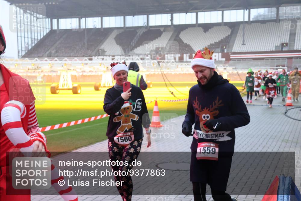 07.12.2025 - St. Pauli X-Mass-Run No. 15 Luisa Fischer http://msf.ph/oto/9377863 07.12.2025 11:08:52 Ziel 1560, 1559, 100, 152, 155, 166, 396, 446, 629, 635, 653, 758, 772, 784, 1078, 1170, 1184, 1226, 1230, 1249, 1342, 1355, 1412, xxxx, 1424, 1464, 1491, 1520, 1525, 1559, 1560, 1596, 1625, 1706, 1809, 1810, 2259, 2893, 4471, 4584, 4798, 4815, 4819, 4830 meine-sportfotos.de