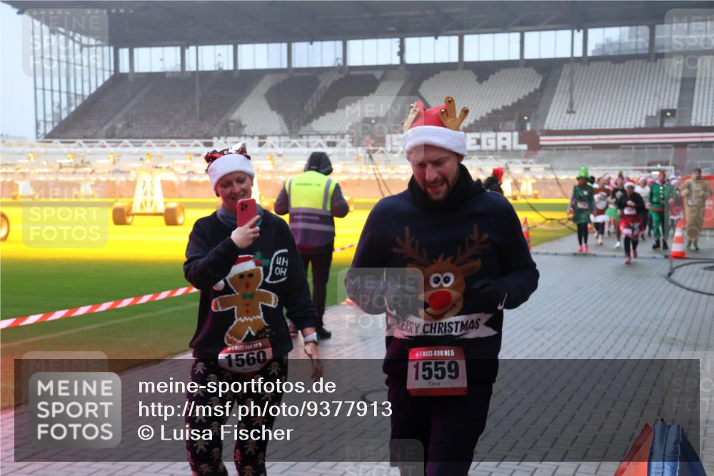 07.12.2025 - St. Pauli X-Mass-Run No. 15 Luisa Fischer http://msf.ph/oto/9377913 07.12.2025 11:08:53 Ziel 8, 1560, 15, 1559, 100, 152, 155, 166, 396, 446, 629, 635, 653, 758, 784, 1078, 1170, 1184, 1226, 1230, 1249, 1342, 1355, 1412, xxxx, 1424, 1464, 1491, 1520, 1525, 1559, 1560, 1596, 1625, 1706, 1809, 1810, 2259, 2893, 4471, 4584, 4798, 4815, 4819, 4830 meine-sportfotos.de