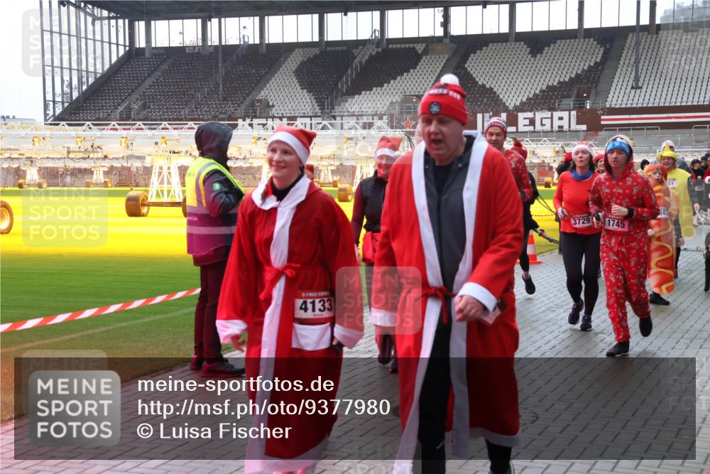 07.12.2025 - St. Pauli X-Mass-Run No. 15 Luisa Fischer http://msf.ph/oto/9377980 07.12.2025 10:28:37 Ziel 4133, 3729, 1745, 883, 412, 1507, 1717, 1742, 1745, 2101, 2188, 2526, 2723, 3395, 3412, 3413, 3454, 3458, 3472, 3713, 3727, 3729, 3730, 3879, 3881, 3883, 4037, 4064, 4065, 4132, 4133, 4159, 4160, 4189, 4245, 4250, 4344, 4350, 4355, 4376, 4380, 4388, 4453, 4454, 4462, 4463, 4527, 4538, 4697, 4698, 4700, 4701, 4702, 4704, 4706, 4707, 4708, 4710, 4875 meine-sportfotos.de