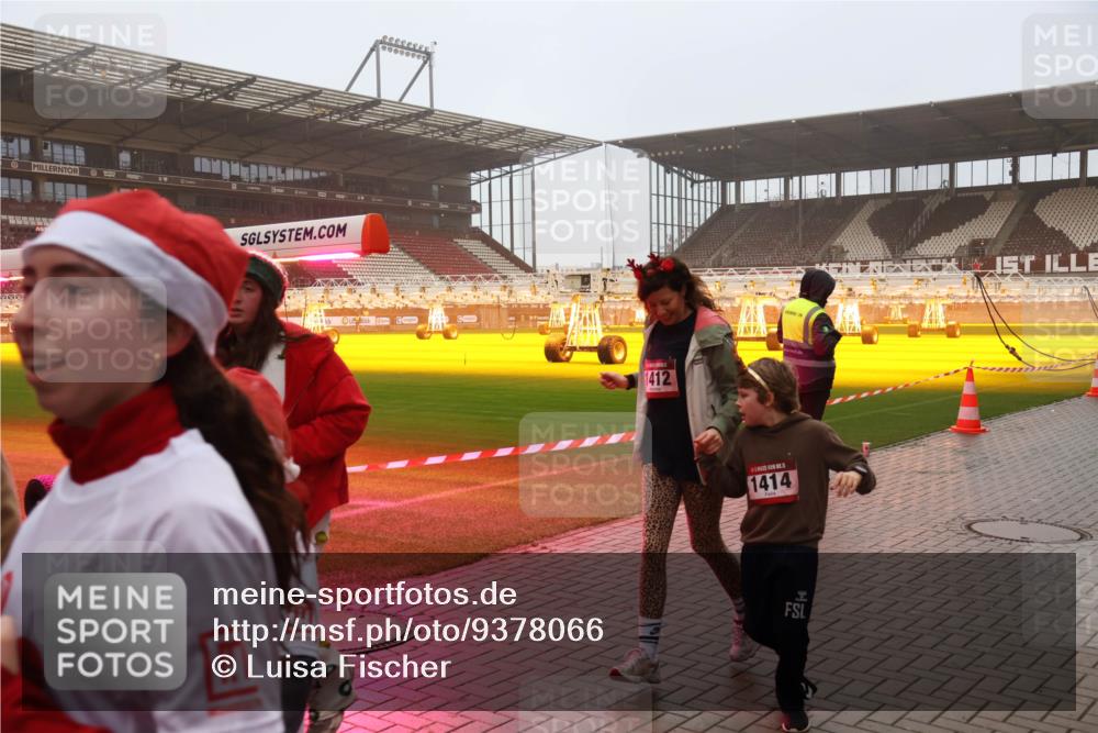 07.12.2025 - St. Pauli X-Mass-Run No. 15 Luisa Fischer http://msf.ph/oto/9378066 07.12.2025 11:09:09 Ziel 1412, xxxx, 100, 152, 155, 166, 335, 338, 341, 396, 446, 495, 496, 619, 758, 784, 1078, 1136, 1138, 1140, 1170, 1184, 1205, 1211, 1412, xxxx, 1424, 1464, 1491, 1502, 1511, 1625, 1706, 2070, 2259, 2879, 2893, 2898, 4471, 4584, 4819, 4830 meine-sportfotos.de