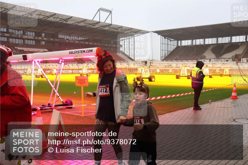 07.12.2025 - St. Pauli X-Mass-Run No. 15 Luisa Fischer http://msf.ph/oto/9378072 07.12.2025 11:09:09 Ziel 1412, 414, 100, 152, 155, 166, 335, 338, 341, 396, 446, 495, 496, 619, 758, 784, 1078, 1136, 1138, 1140, 1170, 1184, 1205, 1211, 1412, xxxx, 1424, 1464, 1491, 1502, 1511, 1625, 1706, 2070, 2259, 2879, 2893, 2898, 4471, 4584, 4819, 4830 meine-sportfotos.de