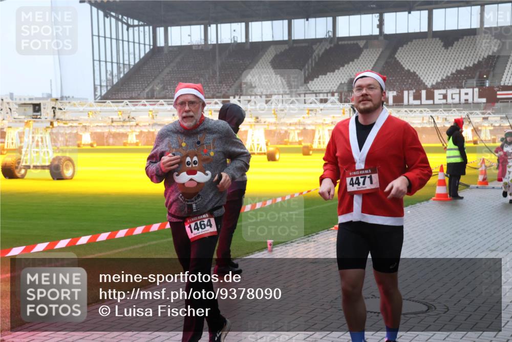 07.12.2025 - St. Pauli X-Mass-Run No. 15 Luisa Fischer http://msf.ph/oto/9378090 07.12.2025 11:09:17 Ziel 5, 1464, 15, 4471, 152, 155, 166, 335, 338, 341, 495, 496, 619, 784, 1136, 1138, 1140, 1184, 1205, 1211, 1412, xxxx, 1424, 1464, 1491, 1502, 1511, 1574, 1625, 2070, 2259, 2879, 2893, 2898, 4471, 4584, 4819, 4830 meine-sportfotos.de