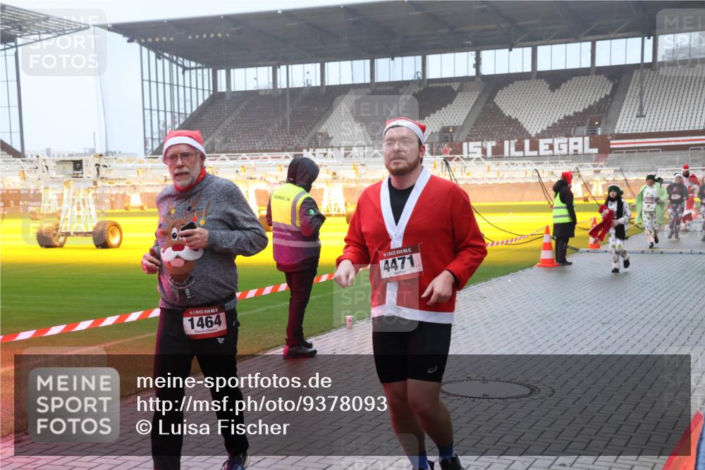 07.12.2025 - St. Pauli X-Mass-Run No. 15 Luisa Fischer http://msf.ph/oto/9378093 07.12.2025 11:09:17 Ziel 5, 1464, 15, 4471, 152, 155, 166, 335, 338, 341, 495, 496, 619, 784, 1136, 1138, 1140, 1184, 1205, 1211, 1412, xxxx, 1424, 1464, 1491, 1502, 1511, 1574, 1625, 2070, 2259, 2879, 2893, 2898, 4471, 4584, 4819, 4830 meine-sportfotos.de