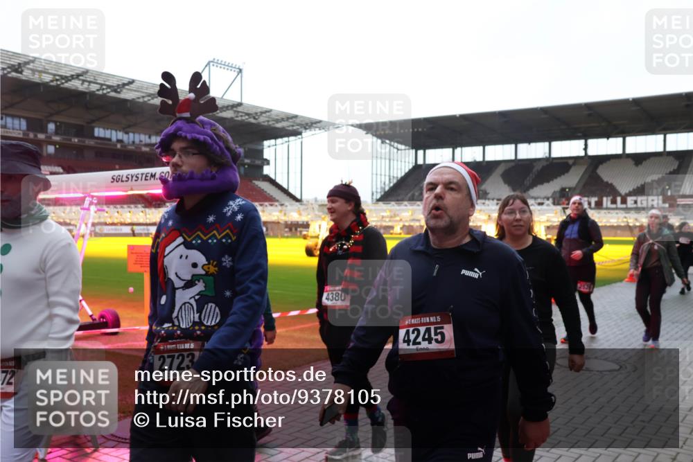 07.12.2025 - St. Pauli X-Mass-Run No. 15 Luisa Fischer http://msf.ph/oto/9378105 07.12.2025 10:28:58 Ziel 72, 15, 2723, 4380, 15, 4245, 1, 412, 1095, 1507, 1566, 1742, 1745, 2046, 2051, 2397, 2526, 2723, 2912, 2913, 3209, 3218, 3377, 3395, 3412, 3413, 3454, 3472, 3727, 3729, 3730, 4037, 4064, 4065, 4159, 4160, 4245, 4250, 4344, 4355, 4376, 4380, 4388, 4414, 4446, 4449, 4450, 4543, 4544, 4697, 4698, 4700, 4701, 4702, 4704, 4706, 4707, 4708, 4710 meine-sportfotos.de
