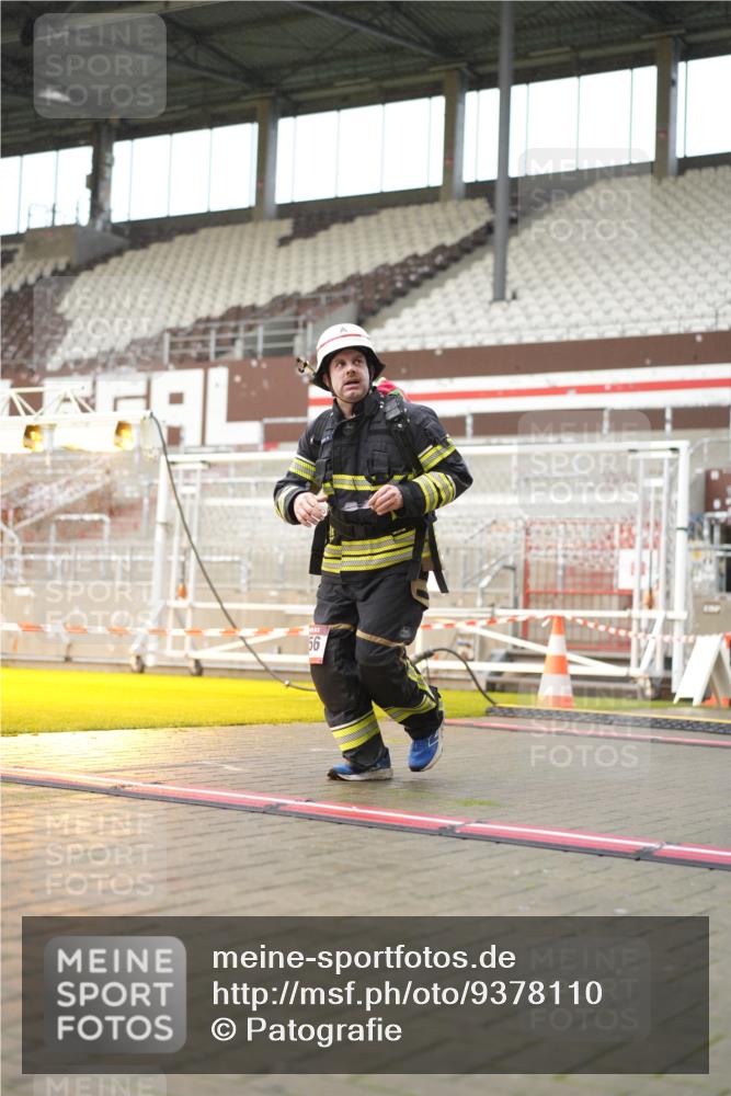 07.12.2025 - St. Pauli X-Mass-Run No. 15 Patografie http://msf.ph/oto/9378110 07.12.2025 10:09:17 Ziel 881, 896, 899, 960, 1243, 1248, 1718, 3493, 3756, 4113, 4666 meine-sportfotos.de