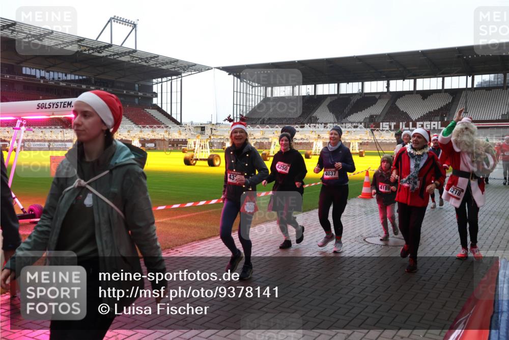 07.12.2025 - St. Pauli X-Mass-Run No. 15 Luisa Fischer http://msf.ph/oto/9378141 07.12.2025 10:29:02 Ziel 43, 4250, 4037, 4189, 3218, 412, 1095, 1308, 1330, 1566, 2046, 2051, 2397, 2526, 2723, 2912, 2913, 3209, 3218, 3377, 3395, 3413, 3454, 3472, 3727, 4037, 4159, 4160, 4245, 4250, 4265, 4291, 4355, 4376, 4380, 4388, 4414, 4446, 4449, 4450, 4543, 4544, 4697, 4698, 4701, 4702, 4706, 4707 meine-sportfotos.de