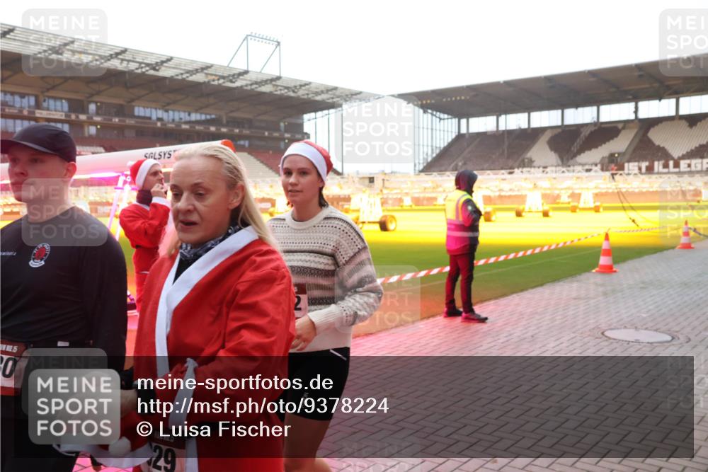 07.12.2025 - St. Pauli X-Mass-Run No. 15 Luisa Fischer http://msf.ph/oto/9378224 07.12.2025 10:03:55 Ziel 5, 0, 5, 29, 2, 177, 185, 213, 214, 358, 399, 460, 940, 956, 963, 965, 984, 1023, 1118, 1263, 1264, 1307, 1394, 1425, 1484, 1486, 1506, 1594, 1888, 2002, 2366, 2380, 2682, 2973, 2975, 3334, 3734, 4193, 4239, 4660, 4667, 4679, 4680 meine-sportfotos.de