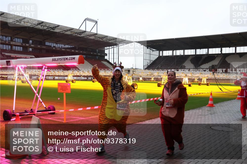 07.12.2025 - St. Pauli X-Mass-Run No. 15 Luisa Fischer http://msf.ph/oto/9378319 07.12.2025 10:29:35 Ziel 407, 3669, 2874, 161, 165, 450, 458, 1095, 1308, 1330, 1373, 1548, 1550, 1566, 1677, 1842, 2001, 2046, 2051, 2397, 2874, 3115, 3299, 3470, 3669, 3938, 3942, 4007, 4073, 4264, 4265, 4266, 4291, 4414, 4440, 4446, 4449, 4450, 4531, 4543, 4544, 4695 meine-sportfotos.de