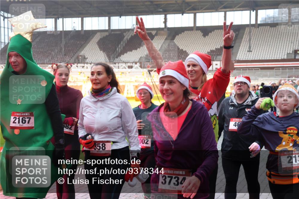 07.12.2025 - St. Pauli X-Mass-Run No. 15 Luisa Fischer http://msf.ph/oto/9378344 07.12.2025 10:04:18 Ziel 15, 2167, 582, 358, 5, 002, 15, 3734, 40, 215, 185, 213, 214, 358, 399, 626, 628, 709, 940, 984, 1023, 1027, 1028, 1263, 1264, 1307, 1394, 1425, 1484, 1486, 1506, 1888, 1906, 2002, 2110, 2112, 2366, 2380, 3198, 3334, 3337, 3340, 3359, 3519, 3734, 4151, 4193, 4239, 4660, 4667, 4679, 4680 meine-sportfotos.de