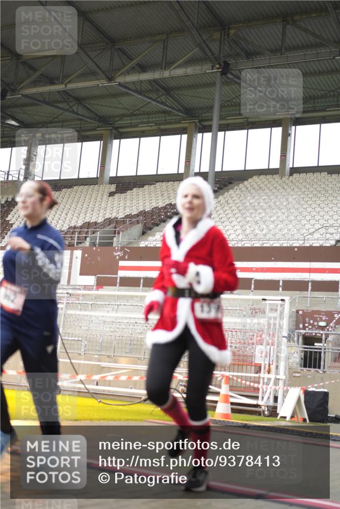 07.12.2025 - St. Pauli X-Mass-Run No. 15 Patografie http://msf.ph/oto/9378413 07.12.2025 10:10:09 Ziel 962, 1399, 1732, 4358, 4507 meine-sportfotos.de