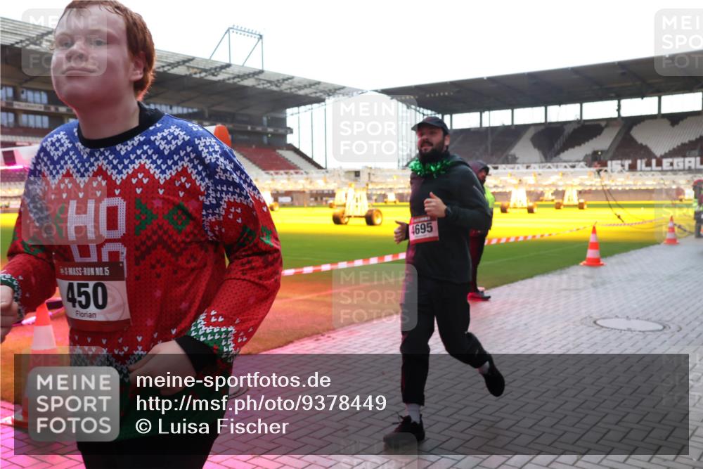 07.12.2025 - St. Pauli X-Mass-Run No. 15 Luisa Fischer http://msf.ph/oto/9378449 07.12.2025 10:29:58 Ziel 15, 450, 4695, 10, 161, 165, 423, 426, 450, 458, 1039, 1090, 1091, 1198, 1201, 1204, 1209, 1373, 1548, 1550, 1669, 1677, 1842, 2001, 2874, 2878, 3080, 3115, 3299, 3468, 3469, 3470, 3494, 3497, 3516, 3517, 3938, 3942, 4007, 4009, 4126, 4264, 4266, 4293, 4296, 4440, 4472, 4476, 4531, 4546, 4695 meine-sportfotos.de