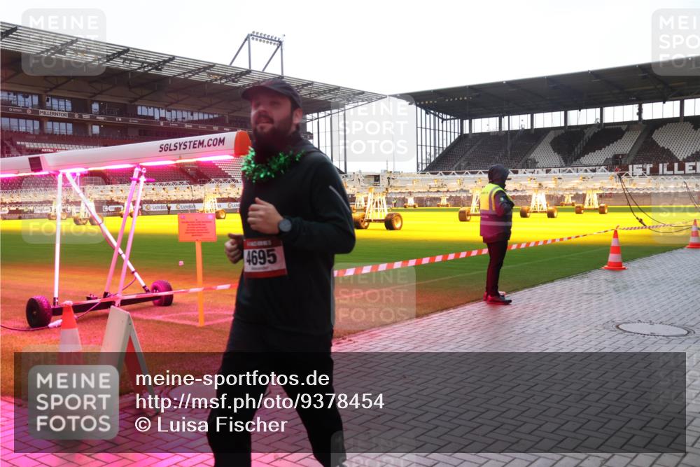 07.12.2025 - St. Pauli X-Mass-Run No. 15 Luisa Fischer http://msf.ph/oto/9378454 07.12.2025 10:29:59 Ziel 4695, 10, 161, 165, 423, 426, 450, 458, 1039, 1090, 1091, 1198, 1201, 1204, 1209, 1373, 1548, 1550, 1669, 1677, 1842, 2001, 2878, 3080, 3115, 3299, 3468, 3469, 3470, 3494, 3497, 3516, 3517, 3938, 3942, 4007, 4009, 4126, 4264, 4266, 4293, 4296, 4440, 4472, 4476, 4531, 4534, 4546, 4695 meine-sportfotos.de