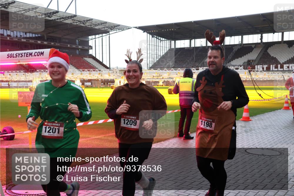 07.12.2025 - St. Pauli X-Mass-Run No. 15 Luisa Fischer http://msf.ph/oto/9378536 07.12.2025 10:30:13 Ziel 15, 1201, 1, 15, 1209, 5, 1198, 10, 423, 426, 450, 458, 1039, 1090, 1091, 1198, 1201, 1204, 1209, 1373, 1548, 1550, 1669, 1677, 1842, 2001, 2369, 2878, 3080, 3115, 3468, 3469, 3470, 3494, 3497, 3516, 3517, 4007, 4009, 4126, 4264, 4266, 4293, 4296, 4440, 4472, 4476, 4531, 4533, 4534, 4546, 4695 meine-sportfotos.de