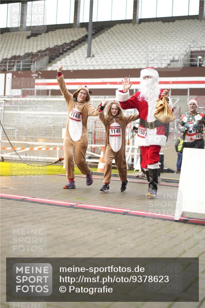 07.12.2025 - St. Pauli X-Mass-Run No. 15 Patografie http://msf.ph/oto/9378623 07.12.2025 10:10:53 Ziel 57, 979, 983, 1148, 1149, 1150, 1426, 1768, 1929, 1935, 2530, 4885 meine-sportfotos.de