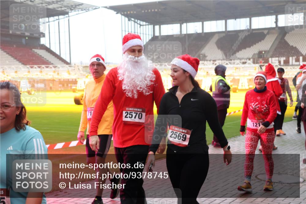 07.12.2025 - St. Pauli X-Mass-Run No. 15 Luisa Fischer http://msf.ph/oto/9378745 07.12.2025 10:05:21 Ziel 1, 15, 71, 15, 2570, 15, 2569, 121, 114, 202, 210, 292, 699, 713, 1217, 1522, 1701, 1871, 1973, 1991, 2168, 2249, 2569, 2570, 2856, 2866, 3307, 3311, 3477, 3894, 3911, 4080, 4553, 4557 meine-sportfotos.de