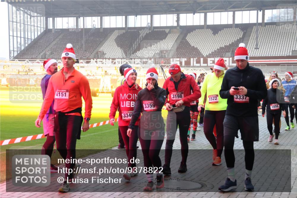 07.12.2025 - St. Pauli X-Mass-Run No. 15 Luisa Fischer http://msf.ph/oto/9378822 07.12.2025 10:05:35 Ziel 4151, 334, 3359, 3198, 1522, 3337, 2856, 318, 114, 202, 210, 292, 543, 668, 699, 950, 1121, 1217, 1316, 1374, 1481, 1661, 1761, 1973, 1991, 2168, 2249, 2856, 2866, 3186, 3307, 3311, 3386, 4036, 4080, 4553, 4556, 4557, 4558 meine-sportfotos.de
