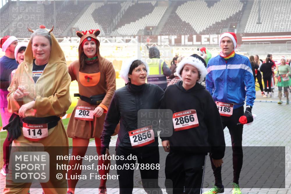 07.12.2025 - St. Pauli X-Mass-Run No. 15 Luisa Fischer http://msf.ph/oto/9378868 07.12.2025 10:05:42 Ziel 15, 114, 15, 202, 5, 2856, 15, 2866, 5, 186, 114, 202, 210, 292, 543, 668, 699, 950, 1121, 1217, 1316, 1374, 1481, 1661, 1761, 1973, 1991, 2168, 2249, 2856, 2866, 3186, 3307, 3311, 3386, 4036, 4556, 4558 meine-sportfotos.de