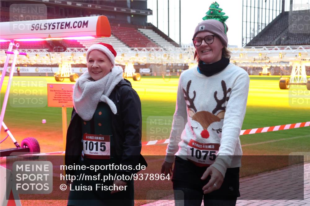 07.12.2025 - St. Pauli X-Mass-Run No. 15 Luisa Fischer http://msf.ph/oto/9378964 07.12.2025 10:31:46 Ziel 15, 1015, 15, 1075, 343, 1015, 1075, 1545, 1818, 2073, 2171, 2172, 2540, 2541, 2914, 3889, 3895, 3896, 3897, 4412, 4464 meine-sportfotos.de