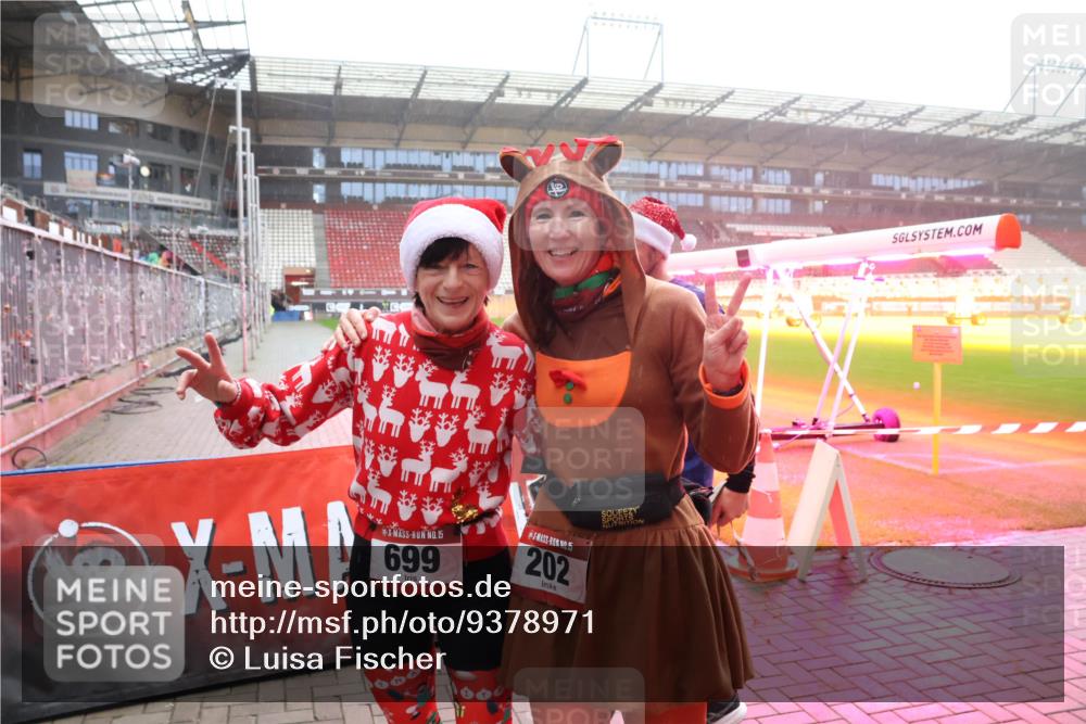 07.12.2025 - St. Pauli X-Mass-Run No. 15 Luisa Fischer http://msf.ph/oto/9378971 07.12.2025 10:05:49 Ziel 15, 699, 15, 202, 114, 123, 202, 210, 292, 363, 385, 512, 543, 668, 699, 945, 950, 1121, 1215, 1222, 1316, 1374, 1481, 1661, 1761, 1973, 1991, 2168, 2249, 2856, 2866, 3186, 3231, 3307, 3311, 3386, 4036, 4552, 4555, 4556, 4558, 4559, 4560 meine-sportfotos.de