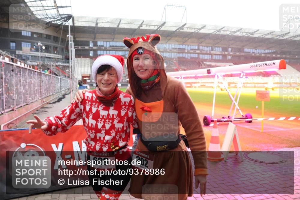 07.12.2025 - St. Pauli X-Mass-Run No. 15 Luisa Fischer http://msf.ph/oto/9378986 07.12.2025 10:05:49 Ziel 15, 699, 15, 202, 114, 123, 202, 210, 292, 363, 385, 512, 543, 668, 699, 945, 950, 1121, 1215, 1222, 1316, 1374, 1481, 1661, 1761, 1973, 1991, 2168, 2249, 2856, 2866, 3186, 3231, 3307, 3311, 3386, 4036, 4552, 4555, 4556, 4558, 4559, 4560 meine-sportfotos.de