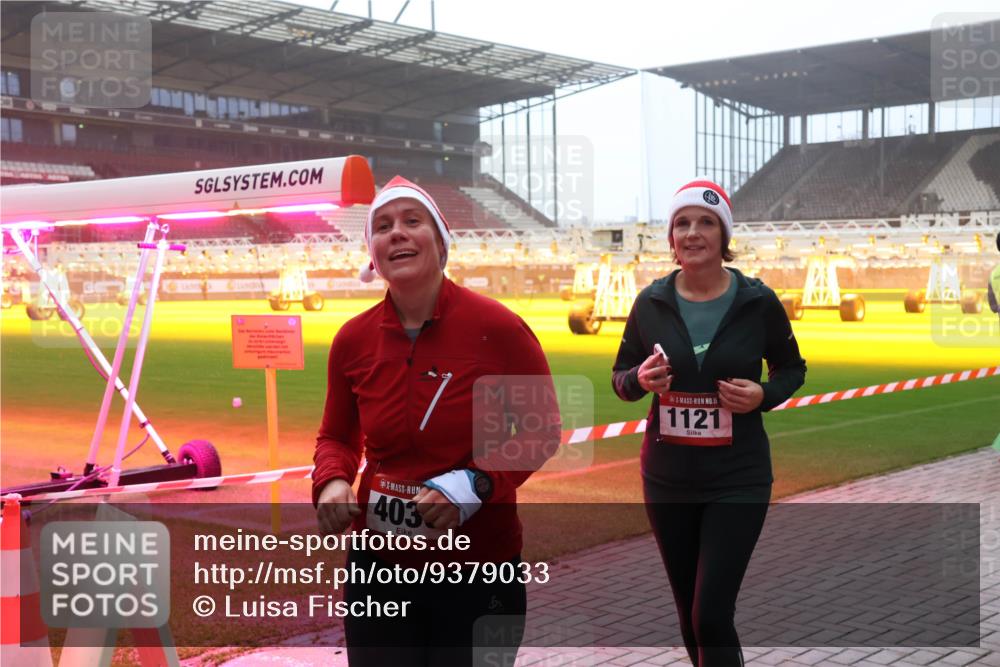07.12.2025 - St. Pauli X-Mass-Run No. 15 Luisa Fischer http://msf.ph/oto/9379033 07.12.2025 10:05:55 Ziel 403, 15, 1121, 2, 3, 54, 114, 123, 202, 210, 292, 363, 385, 512, 543, 668, 699, 945, 950, 1121, 1215, 1222, 1316, 1374, 1481, 1661, 1761, 1789, 1791, 2856, 2866, 3186, 3231, 3307, 3311, 3386, 4036, 4194, 4195, 4552, 4555, 4556, 4558, 4559, 4560 meine-sportfotos.de