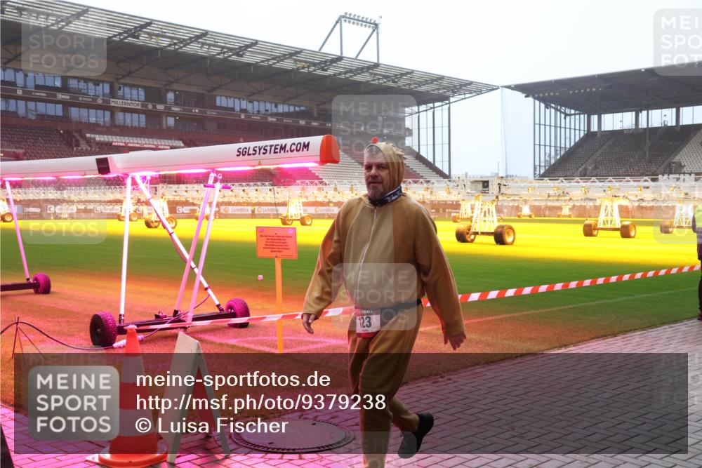 07.12.2025 - St. Pauli X-Mass-Run No. 15 Luisa Fischer http://msf.ph/oto/9379238 07.12.2025 10:06:19 Ziel 123, 2, 3, 54, 123, 127, 148, 180, 363, 385, 424, 468, 512, 676, 805, 834, 893, 945, 967, 969, 1215, 1222, 1316, 1374, 1788, 1789, 1791, 2756, 2757, 2894, 2968, 3093, 3172, 3196, 3231, 3812, 3814, 3857, 3859, 3877, 4194, 4195, 4235, 4236, 4237, 4246, 4251, 4552, 4555, 4556, 4558, 4559, 4560, 4670, 4676 meine-sportfotos.de
