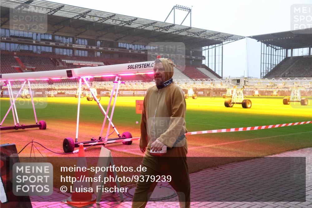 07.12.2025 - St. Pauli X-Mass-Run No. 15 Luisa Fischer http://msf.ph/oto/9379239 07.12.2025 10:06:19 Ziel 2, 3, 54, 123, 127, 148, 180, 363, 385, 424, 468, 512, 676, 805, 834, 893, 945, 967, 969, 1215, 1222, 1316, 1374, 1788, 1789, 1791, 2756, 2757, 2894, 2968, 3093, 3172, 3196, 3231, 3812, 3814, 3857, 3859, 3877, 4194, 4195, 4235, 4236, 4237, 4246, 4251, 4552, 4555, 4556, 4558, 4559, 4560, 4670, 4676 meine-sportfotos.de
