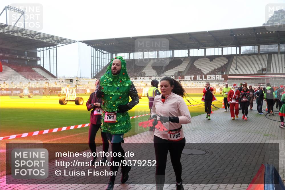 07.12.2025 - St. Pauli X-Mass-Run No. 15 Luisa Fischer http://msf.ph/oto/9379252 07.12.2025 10:06:22 Ziel 54, 1791, 1789, 4194, 4195, 4553, 2, 3, 54, 123, 127, 148, 180, 363, 385, 424, 468, 512, 676, 805, 834, 893, 945, 967, 969, 1119, 1215, 1222, 1788, 1789, 1791, 1937, 2756, 2757, 2894, 2968, 3093, 3172, 3196, 3231, 3812, 3814, 3857, 3859, 3877, 4194, 4195, 4235, 4236, 4237, 4246, 4251, 4552, 4555, 4559, 4560, 4657, 4665, 4670, 4676, 4677, 4736, 4739 meine-sportfotos.de
